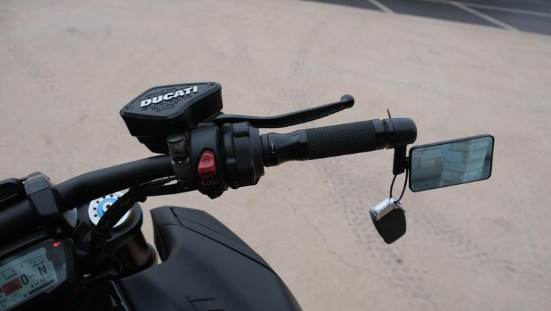 USED 2021 DUCATI XDIAVEL S Image 9