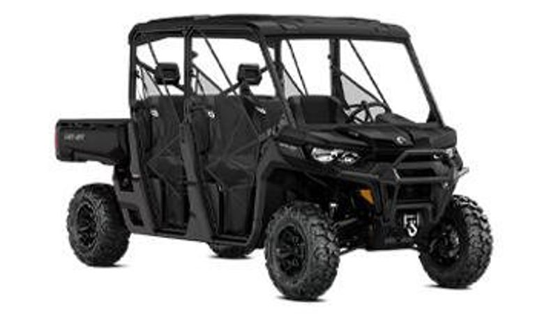 2025 CAN-AM DEFENDER MAX XT HD10 STEALTH BLACK in a STEALTH BLACK exterior color. Family PowerSports (877) 886-1997 familypowersports.com 