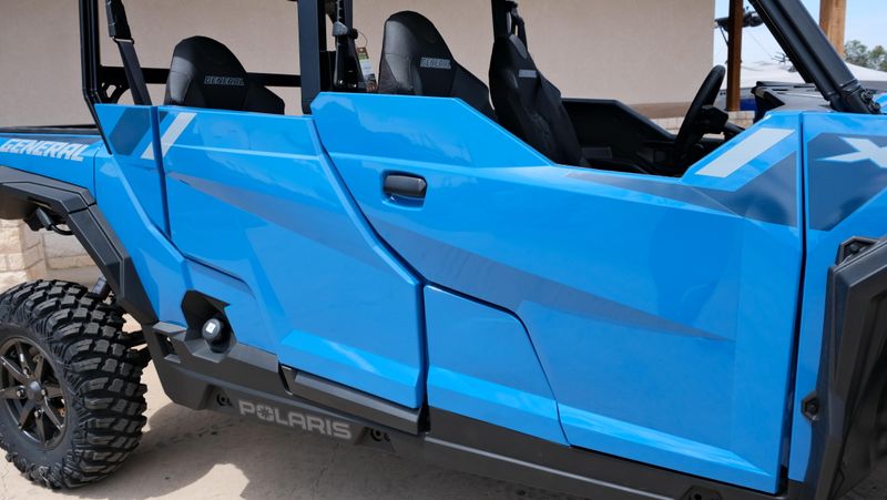 NEW 2027 POLARIS RANGER CREW XP 1000 CAB Image 17