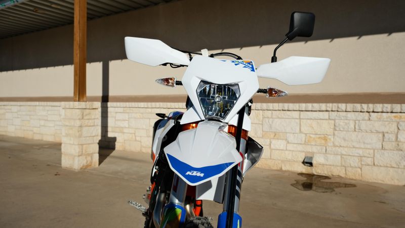 NEW 2026 KTM 500 EXCF 6 DAYS Image 9