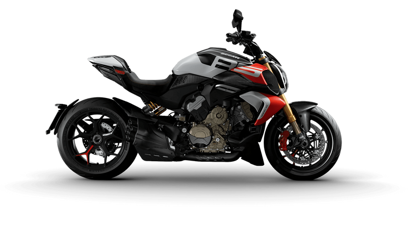 New 2026 Ducati Diavel V4 