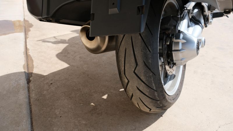 USED 2010 BMW R 1200 RT Image 15