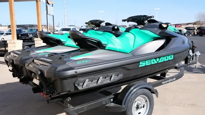 NEW 2026 SEADOO GTI SE 170 WITH SOUND SYSTEM Image 3