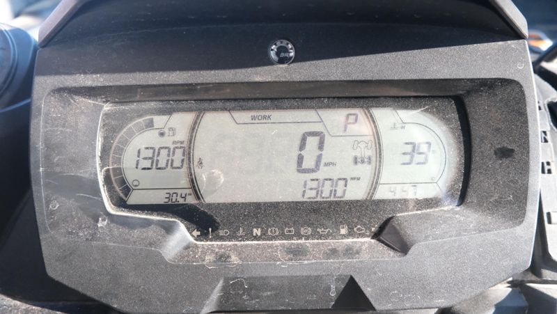 USED 2024 CAN-AM SSV DEF MAX LTD 65 HD10 RD 24 LIMITED HD10 Image 17