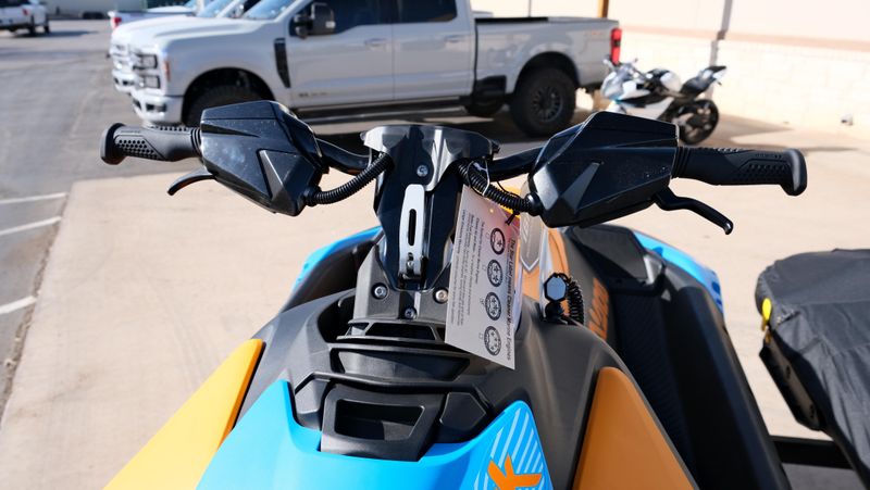 NEW 2026 SEADOO SPARK TRIXX FOR 1 90HP WITH SOUND SYSTEM Image 11