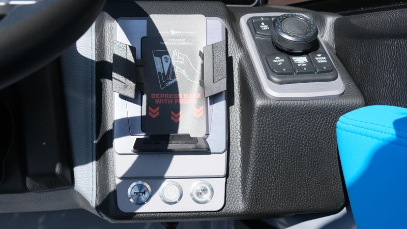 NEW 2026 MALIBU 25 LSV Image 24