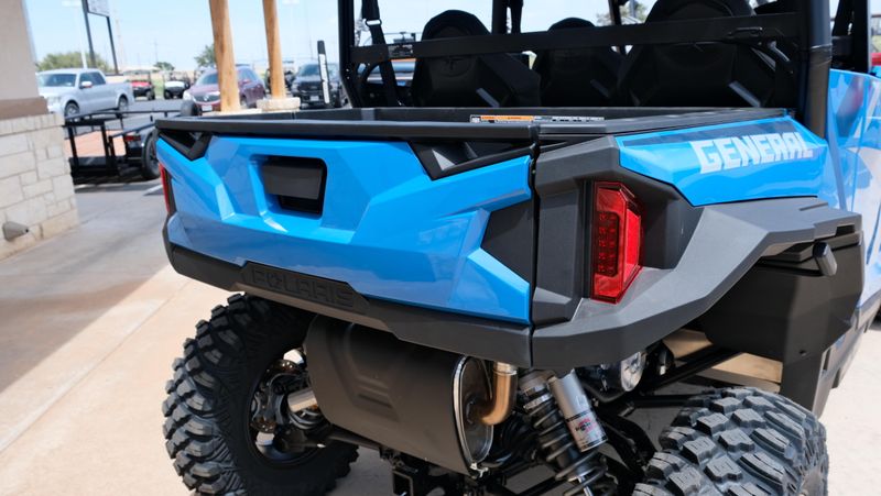 NEW 2027 POLARIS RANGER CREW XP 1000 CAB Image 19