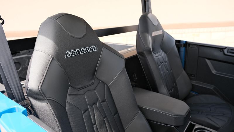 NEW 2027 POLARIS RANGER CREW XP 1000 CAB Image 15