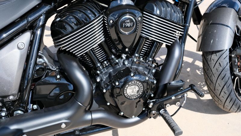 NEW 2025 INDIAN MOTORCYCLE SPORT CHIEF RT Image 18