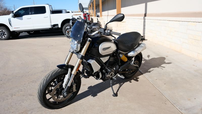 USED 2018 DUCATI SCRAMBLER 1100 Image 7