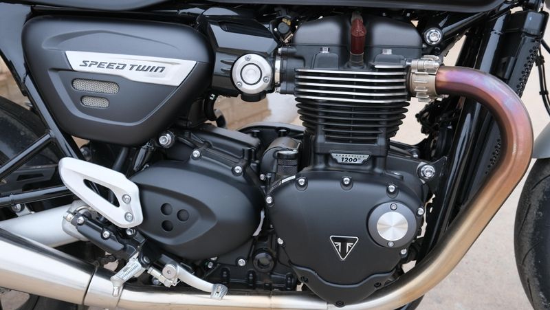 USED 2022 TRIUMPH SPEED TWIN 1200 Image 7