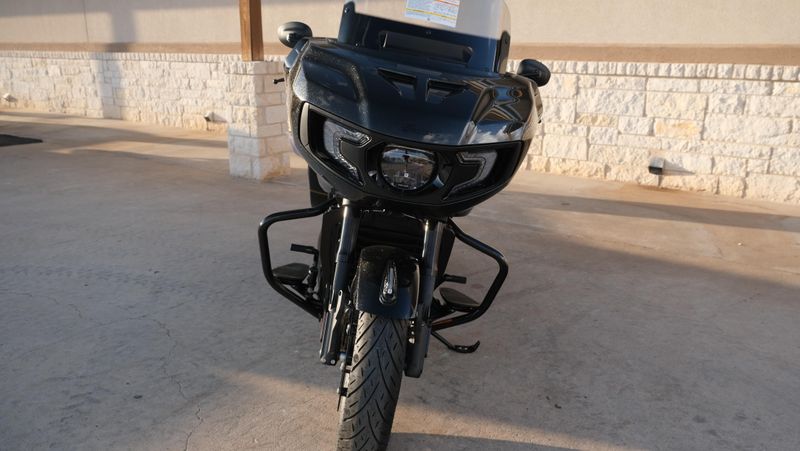 NEW 2026 INDIAN MOTORCYCLE CHALLENGER DARK HORSE WITH 112 AND AUDIO PACKAGE Image 8