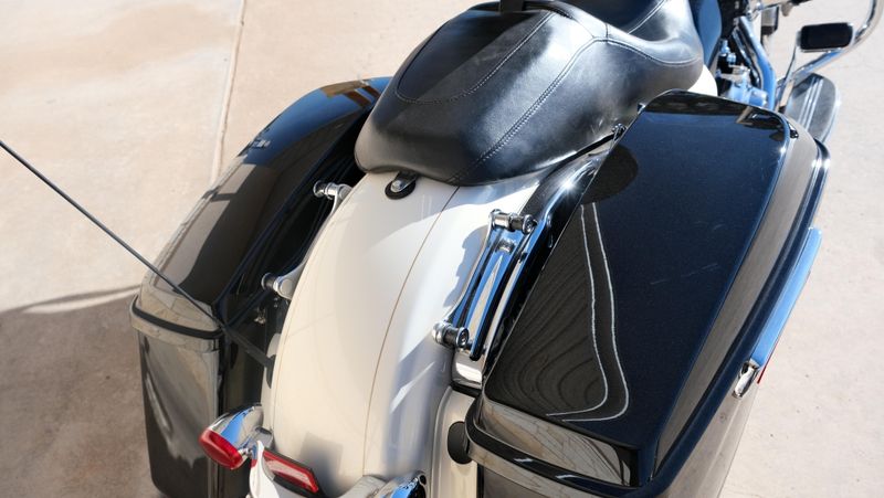 USED 2014 HARLEY STREET GLIDE SPECIAL Image 7