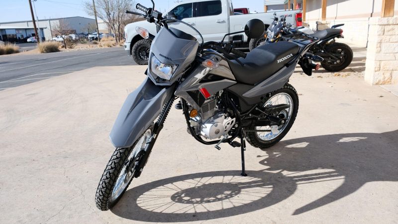 NEW 2025 HONDA XR150L Image 7