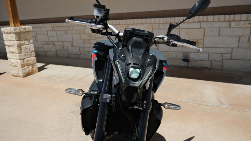 USED 2021 YAMAHA MT-09 Image 10