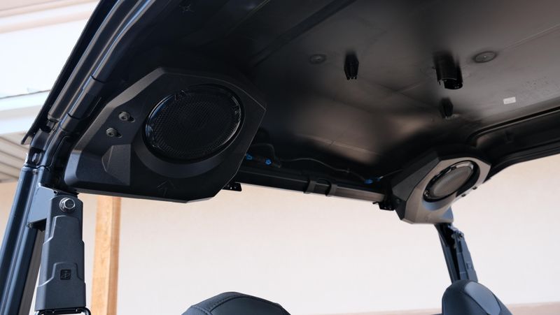 NEW 2027 POLARIS RANGER CREW XP 1000 CAB Image 14