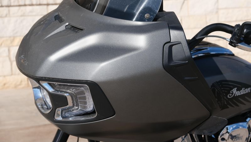 USED 2021 INDIAN MOTORCYCLE CHALLENGER Image 13