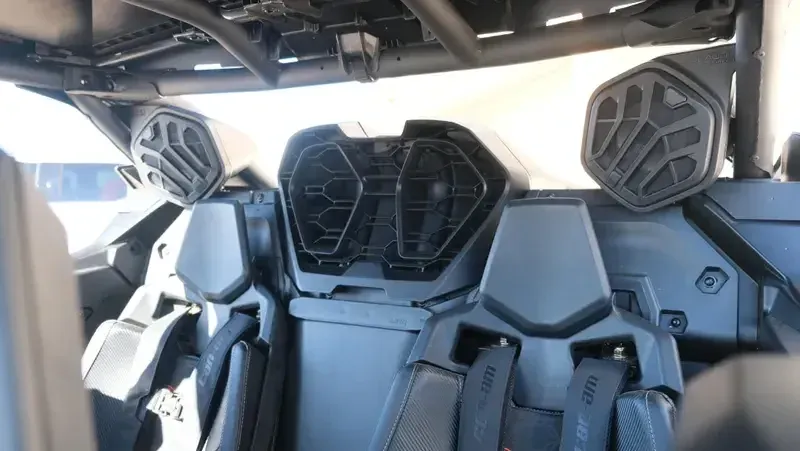 NEW 2026 CAN-AM MAVERICK R MAX X RC WITH SMARTSHOX 999T DCT Image 25