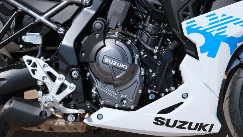 NEW 2026 SUZUKI GSX-8R Image 6