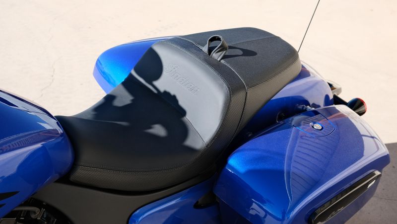 NEW 2026 INDIAN MOTORCYCLE CHALLENGER DARK HORSE Image 11