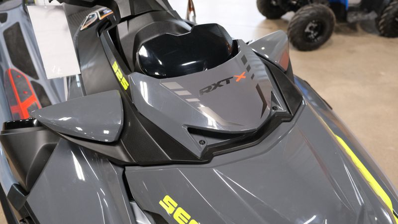 2024 SEADOO RXTX 325 WITH SOUND SYSTEM ICE METAL AND MANTA GREEN Image 9