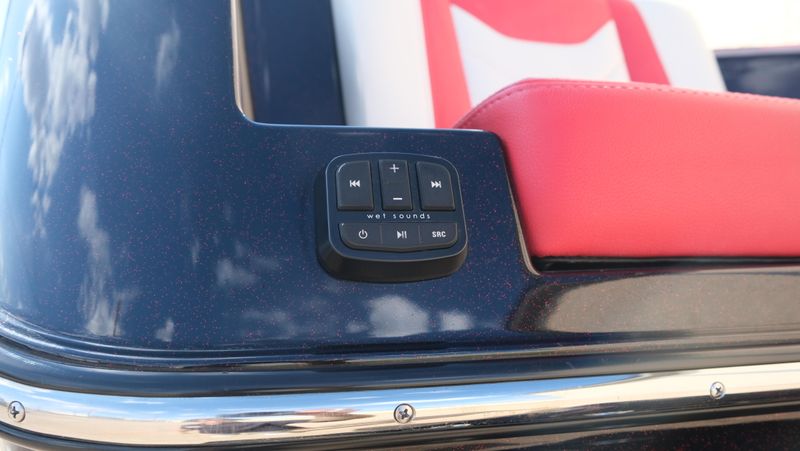 2025 MALIBU WAKESETTER 25 LSV  in a RED-BLACK-WHITE exterior color. Family PowerSports (877) 886-1997 familypowersports.com 