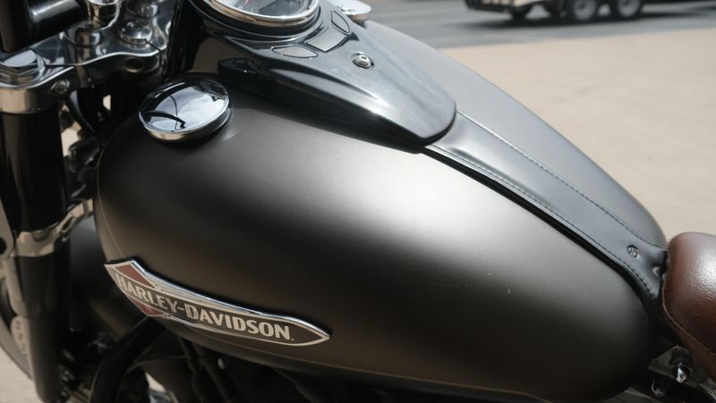 USED 2021 HARLEY SOFTAIL SLIM Image 12