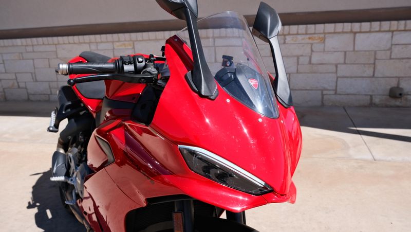 USED 2026 DUCATI PANIGALE V2 Image 9