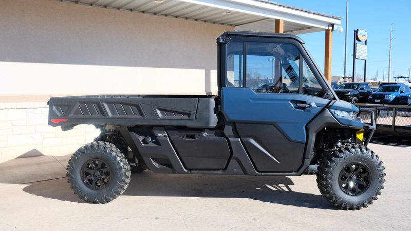 NEW 2026 CAN-AM DEFENDER PRO LIMITED CAB HD10 Image 2