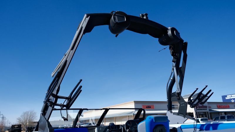 NEW 2026 AXIS A225 Image 36