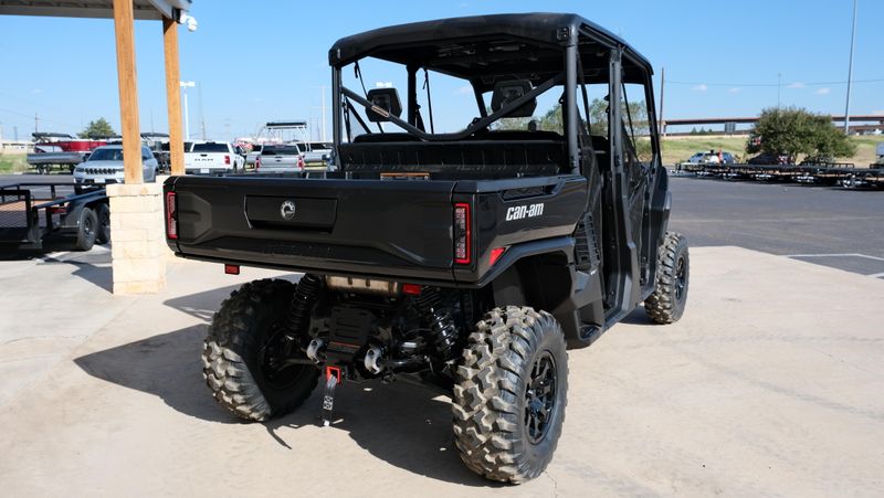 NEW 2026 CAN-AM DEFENDER MAX XT HD11 WITH 1025 INCH TOUCHSCREEN Image 4