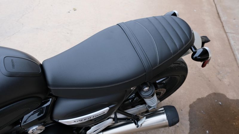 USED 2022 TRIUMPH SPEED TWIN 1200 Image 13