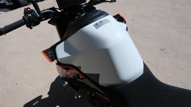 NEW 2027 KTM 990 DUKE Image 13
