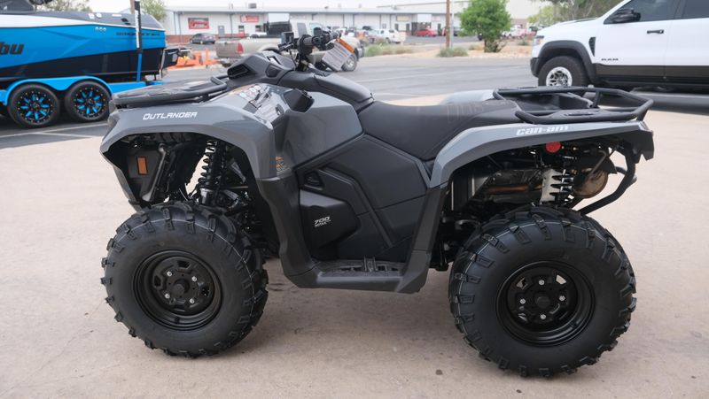 NEW 2026 CAN-AM OUTLANDER DPS 700 Image 6