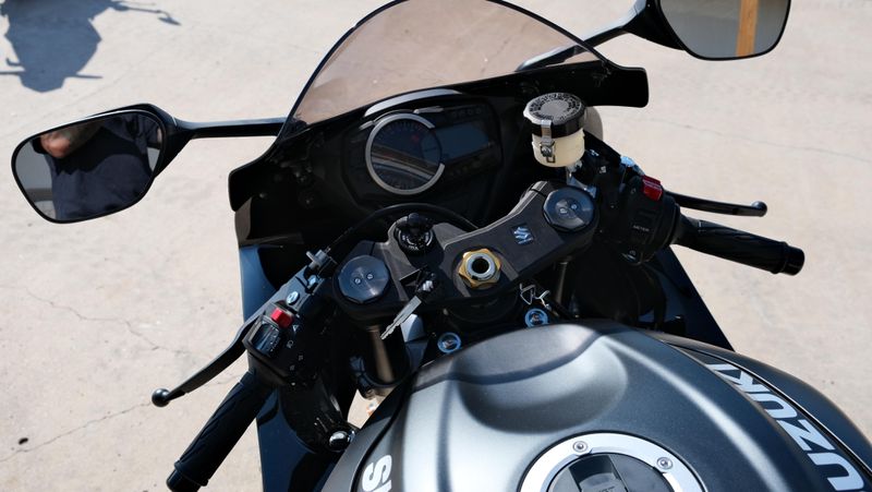 NEW 2026 SUZUKI GSXR750 Image 9