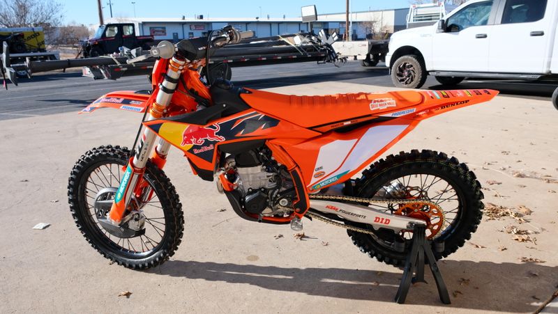 NEW 2026 KTM 450 SXF FACTORY EDITION Image 6