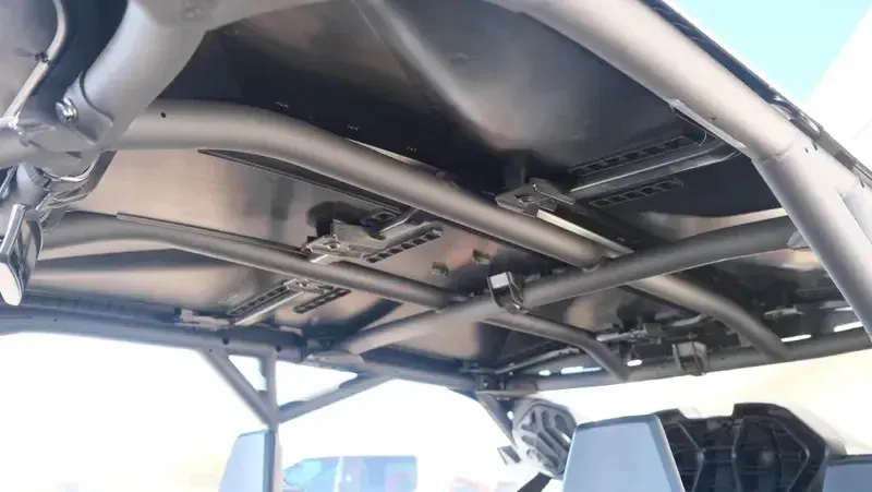 NEW 2026 CAN-AM MAVERICK R MAX X RC WITH SMARTSHOX 999T DCT Image 10