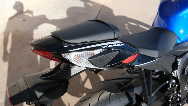 NEW 2026 SUZUKI GSXR750Z 40TH ANNIVERSARY EDITION Image 14