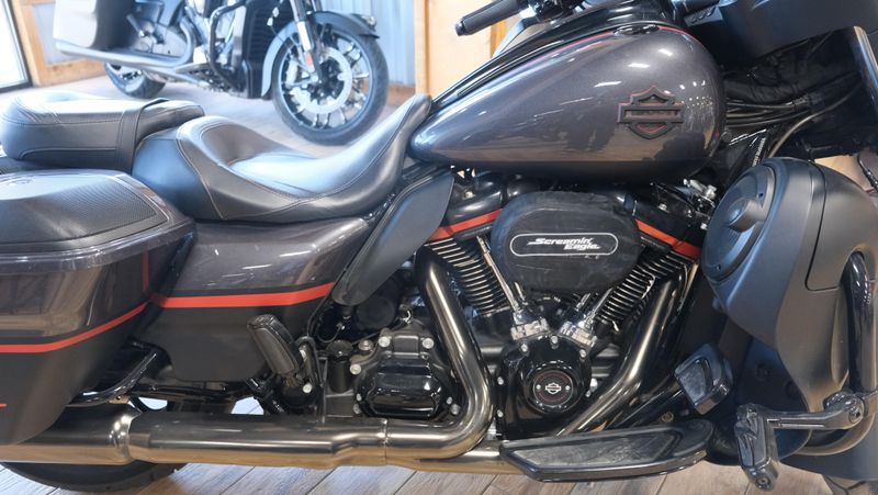 USED 2018 HARLEY STREET GLIDE CVO STREET GLIDE Image 13