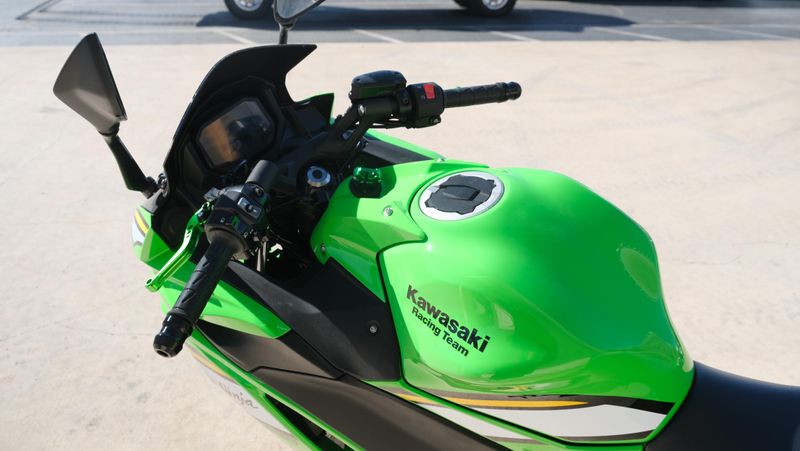 USED 2025 KAWASAKI NINJA 650 KRT EDITION ABS Image 9