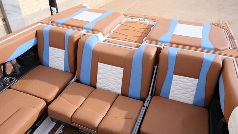 NEW 2026 MALIBU 24 MXZ Image 24