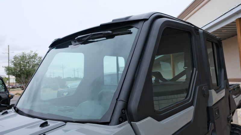 NEW 2027 POLARIS RANGER CREW XP 1000 CAB Image 9