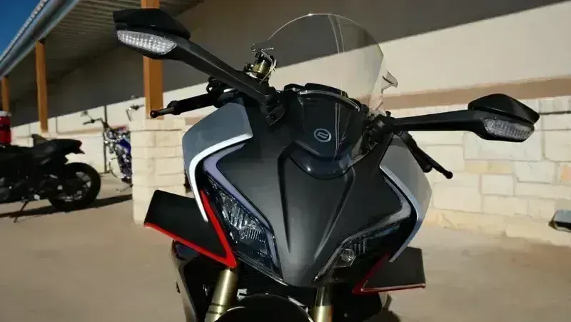 NEW 2026 CFMOTO 675 SS Image 9