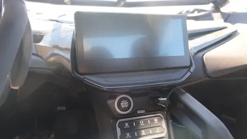 NEW 2026 CAN-AM MAVERICK R X RC 999T DCT Image 12