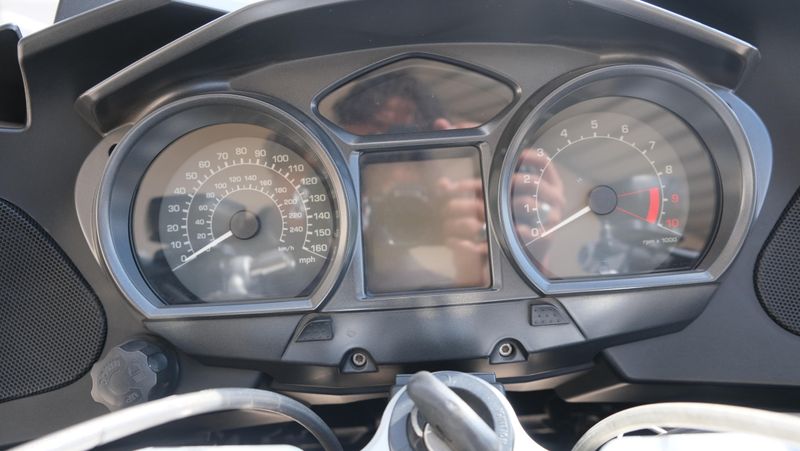 USED 2010 BMW R 1200 RT Image 21