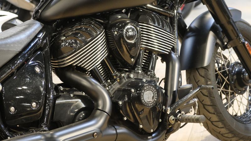 USED 2022 INDIAN MOTORCYCLE CHIEF BOBBER DARK HORSE BLACK SMOKE 49ST DARK HORSE Image 9