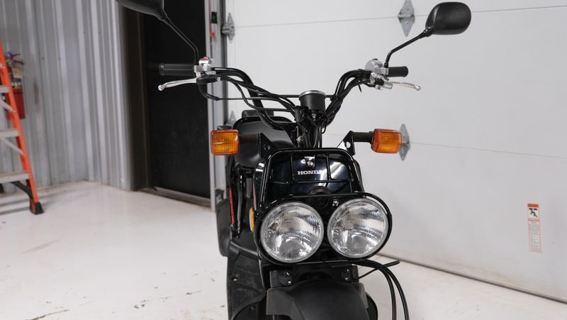 USED 2017 HONDA RUCKUS BASE Image 4