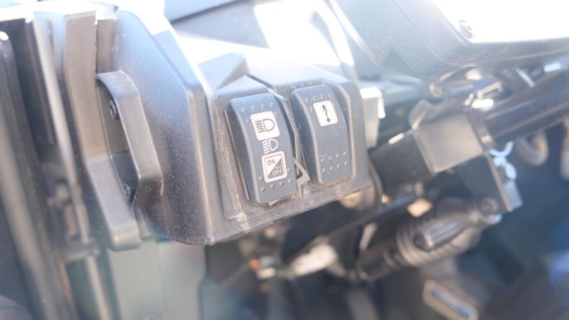 USED 2025 CAN-AM SSV COM MAX XT 60 700 BK 25 XT 700 Image 12