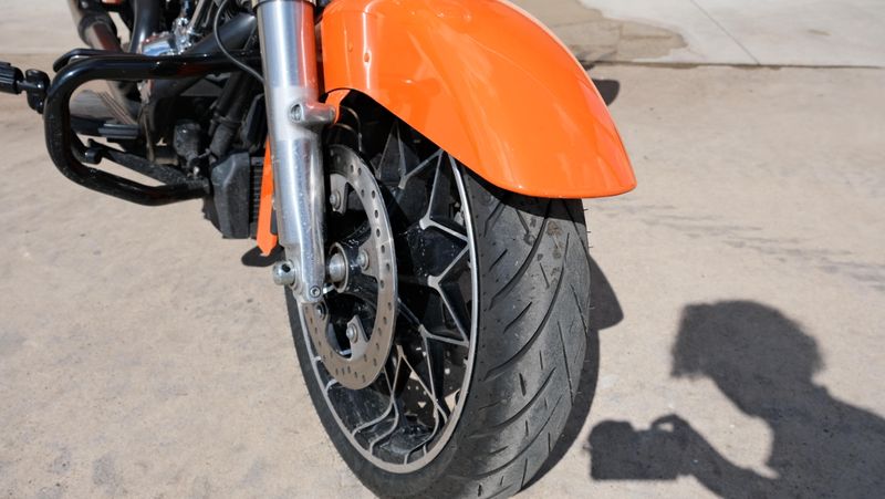 USED 2023 HARLEY STREET GLIDE SPECIAL Image 10