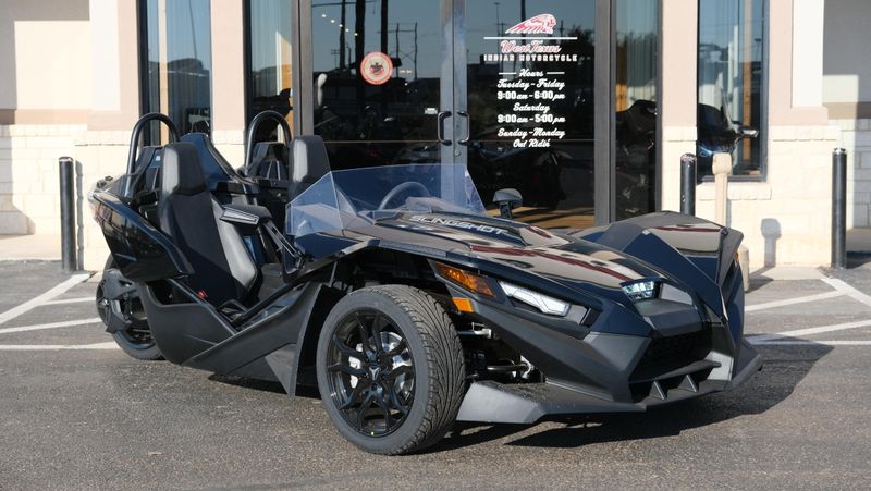 NEW 2025 POLARIS SLINGSHOT S AUTODRIVE JET BLACK Image 1